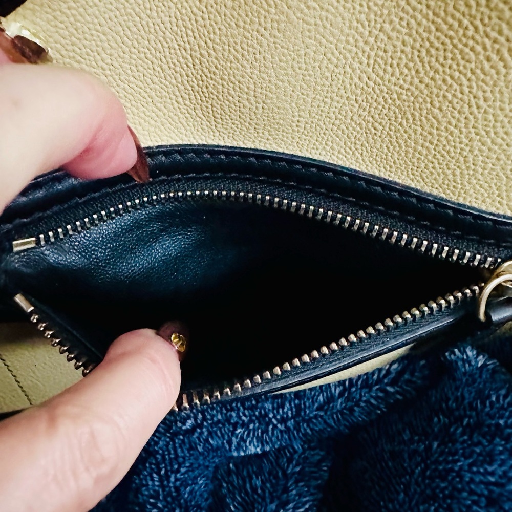 Celine Black and Cream Women's Bag - Picture 3 of 15